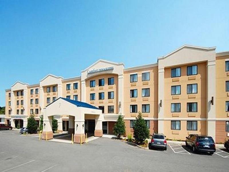 Comfort Inn & Suites Meriden Exterior photo